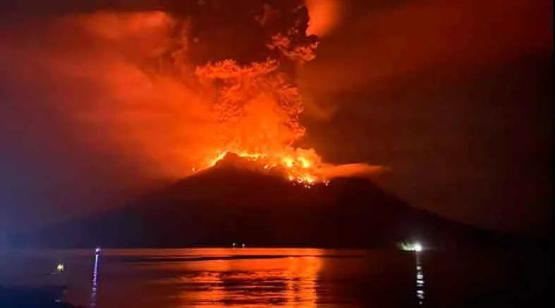 Volcan Ruang indonesia